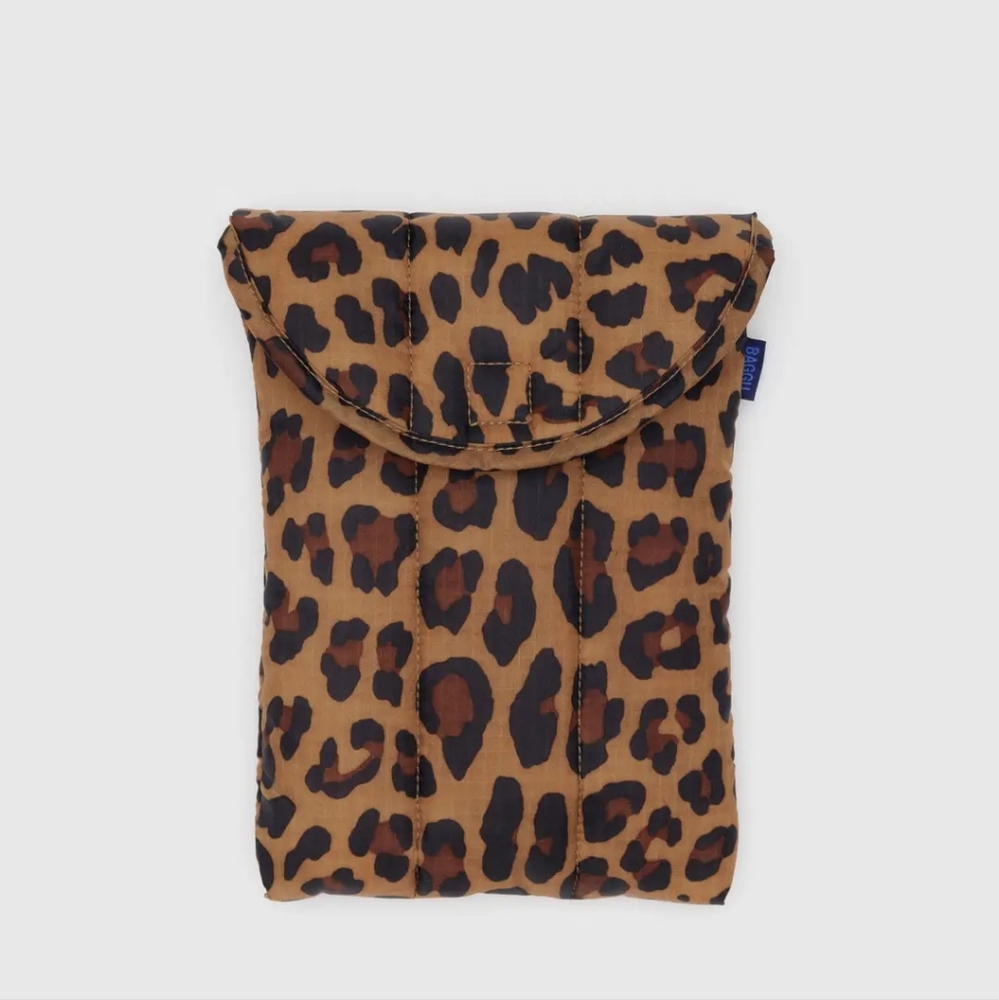 Baggu Puffy Tablet Sleeve (leopard)